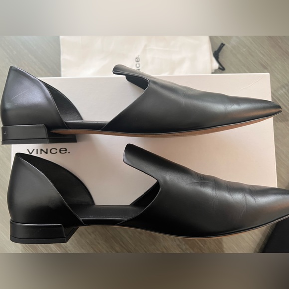 Vince. Black Flats size 10 - Picture 7 of 14